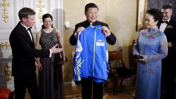 Xi Jinping was presented with a training suit from  Finnish nordic skiers when he arrived in Helsinki earlier this week. There's no word yet on what gifts he will exchange with Donald Trump.