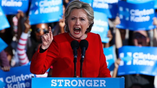 Democratic presidential candidate Hillary Clinton has a 90% chance of winning, according to the latest poll.