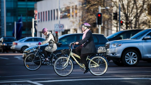 Canberra cyclists are calling for greater awareness of the ''metre matters'' rule. 