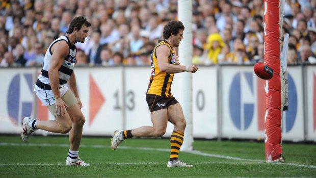 Campbell Brown rushes a behind during the 2008 grand final, before the rushed behind rule was brought in