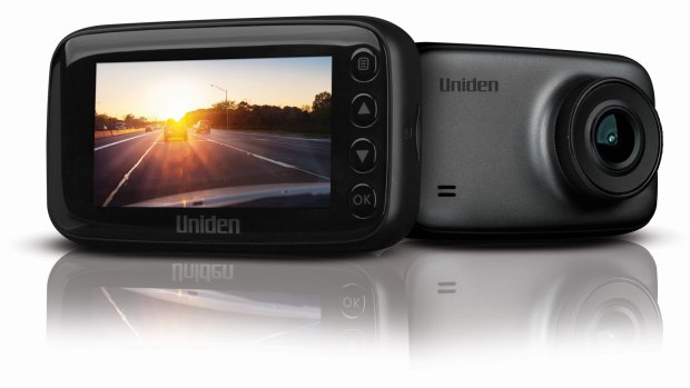 Uniden's iGO CAM 60: wide-angle.