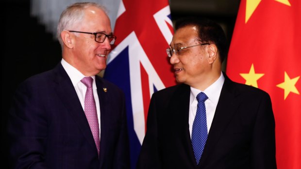 Turnbull meets Chinese Premier Li Keqiang on the sidelines of the ASEAN summit in Manila.