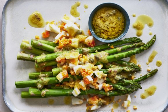 Dress up some asparagus spears with this egg vinaigrette.