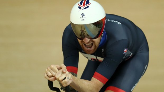 Bradley Wiggins on his way to gold at the Rio Olympics.
