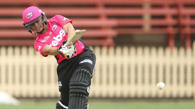 Ashleigh Gardner in action for the Sixers in the WBBL.