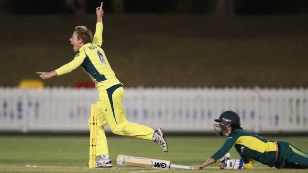 Elyse Villani celebrates running out South Africa's Marizanne Kapp to tie their one-day international in Coffs Harbour.