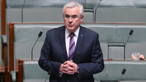 Andrew Wilkie is among those supporting Labor's push for a royal commission into the banks. 