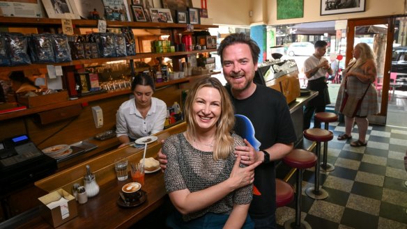 Ash and Scott Campbell return to Pellegrini's, where he proposed to her in 2010.