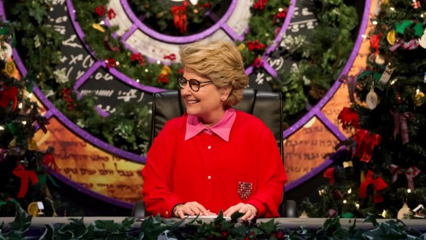 Sandi Toksvig brings a refreshing air of a jolly 1950s headmistress to the <i>QI Christmas Special</i>.