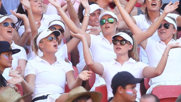 Fans braved the heat to cheer on their teams during the Brisbane Global Tens at Suncorp Stadium.