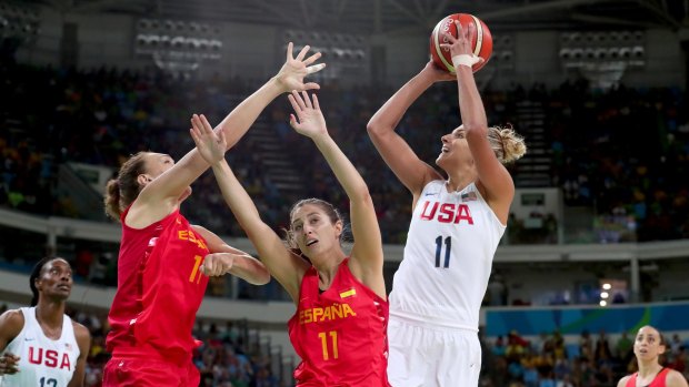 Elena Delle Donne #11 of United States shoots over Leonor Rodriguez #11 of Spain. 