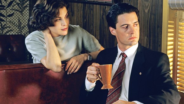 Sherilyn Fenn and Kyle MacLachlan in the original Twin Peaks. 