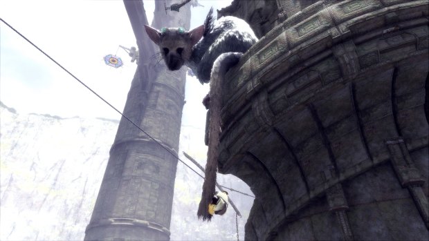 Trico's long, rodent-like tail comes in handy.