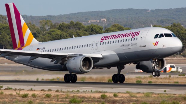 A Germanwings captain has been praised for calming the fears of passengers