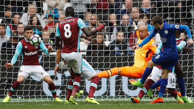 Back-in-form Jamie Vardy scores for Leicester against West Ham.