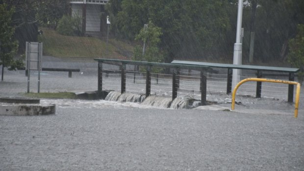 Flooding at Stones Corner.