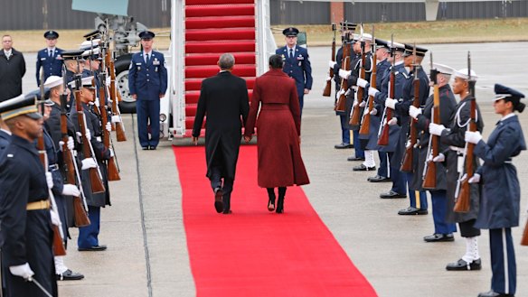 Former President Barack Obama and his wife Michelle leave Washington.