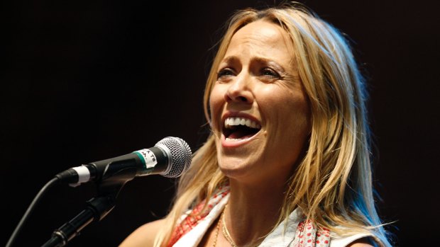 Musician Sheryl Crow did little wrong in a night of nostalgia.