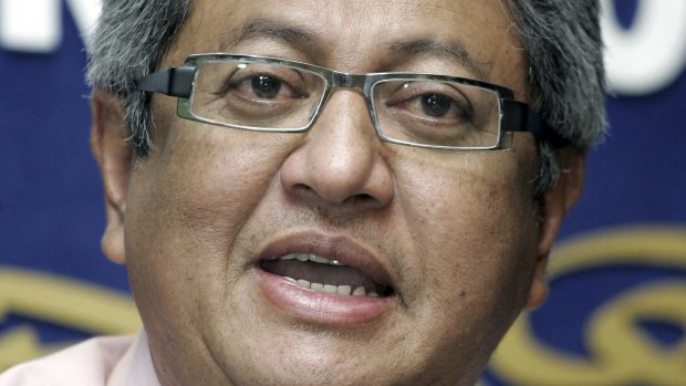 Malaysia's former law minister, Zaid Ibrahim, has filed a lawsuit, challenging a decision not to prosecute Prime Minister Najib Razak.