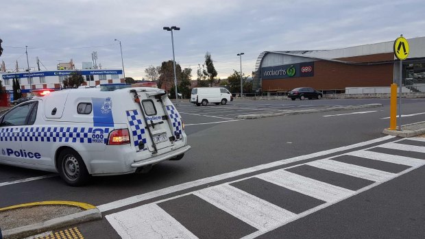Police, including the bomb squad are the scene of a Woolworths store in Ashwood. 