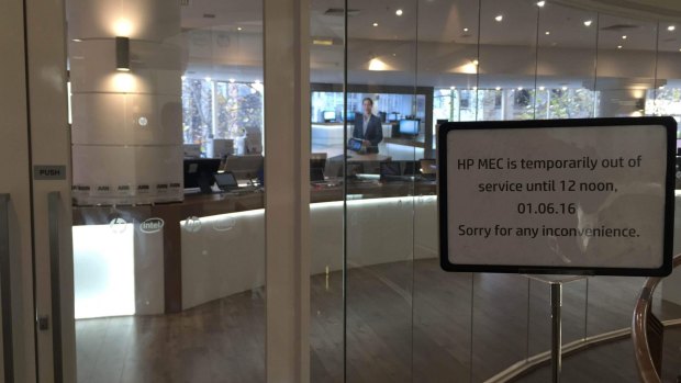 The Hewlett-Packard 'experience centre' at 234 Collins Street was closed on Wednesday morning after a man was stabbed.