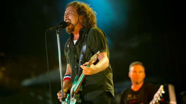Pearl Jam and the late rapper Tupac Shakur lead a class of Rock and Roll Hall of Fame inductees that also includes folkie Joan Baez and 1970s favourites Journey, Yes and Electric Light Orchestra.