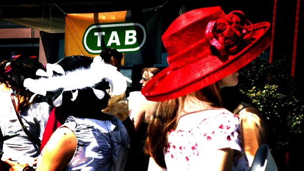 CrownBet has dropped its opposition to the $11b Tatts-Tabcorp merger push.