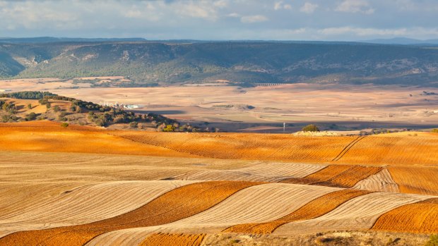 Fields and hills of Castilla-La Mancha, Spain.