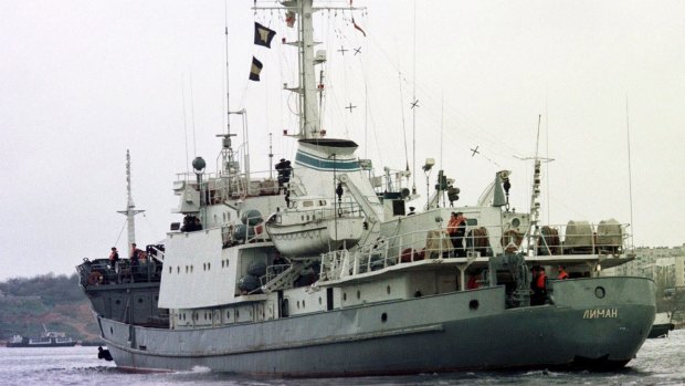Russian Navy reconnaissance frigate Liman in 1999.