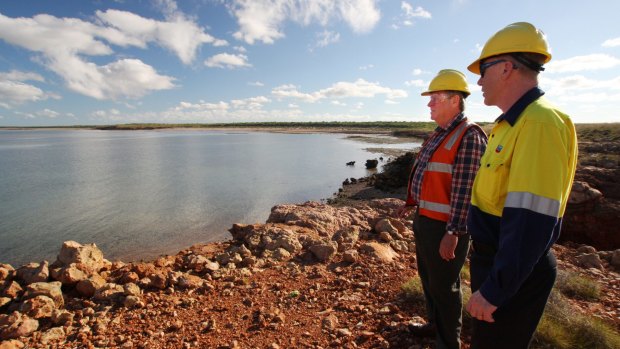 Premier Colin Barnett (left) and Chevron manager Colin Beckett at its LNG project on Barrow Island.