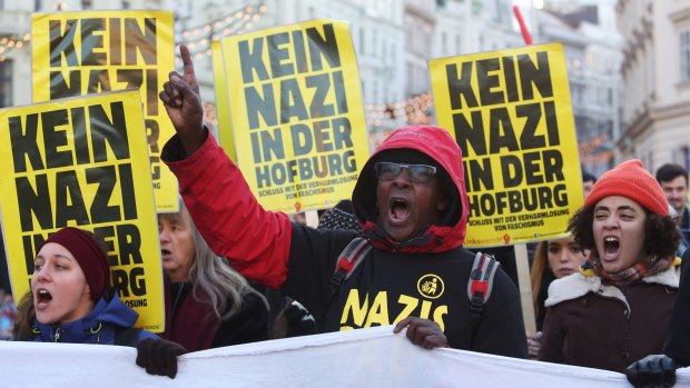A demonstration against presidential candidate Norbert Hofer, of the Freedom Party, on Saturday in Vienna encouraged voters to reject a move to the far right.
