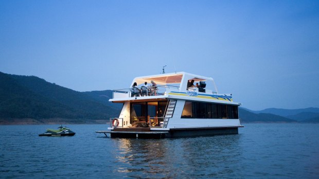 Houseboat cruising on Lake Eildon.