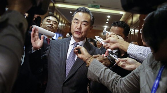 Chinese Foreign Minister Wang Yi: "China has stopped. China has stopped. You want to see? Take a plane and see who is still building."