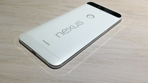The halo surrounding the Nexus P6.