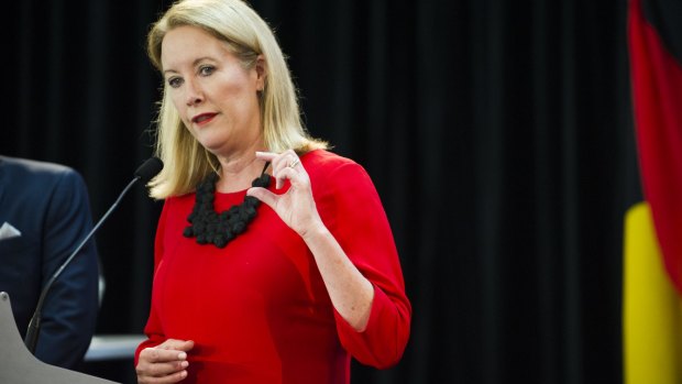 Former sex discrimination commissioner Elizabeth Broderick will lead a taskforce charged with investigating the colleges at Sydney University.