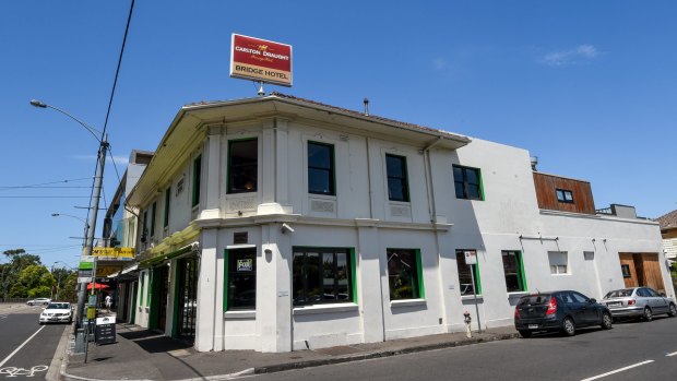 About 20 men attacked the Bridge Hotel on Saturday night.