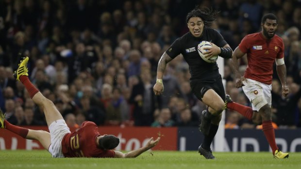 On the fly: Ma'a Nonu makes a break against France.