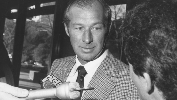 Rogerson speaking to the media in 1985.
