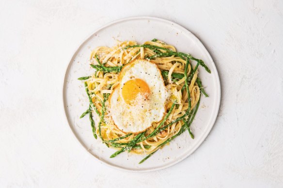 Asparagus, fried egg, brown butter, walnut from Elizabeth Hewson's new cookbook.