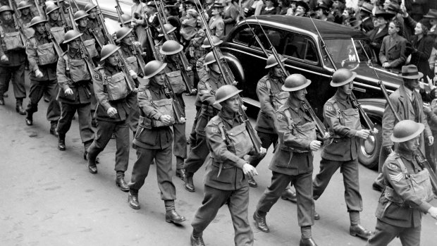US and Australian troops march in Martin Place, Sydney, for the launch of the National Saving Campaign drive for war funds, 17 April 1942.