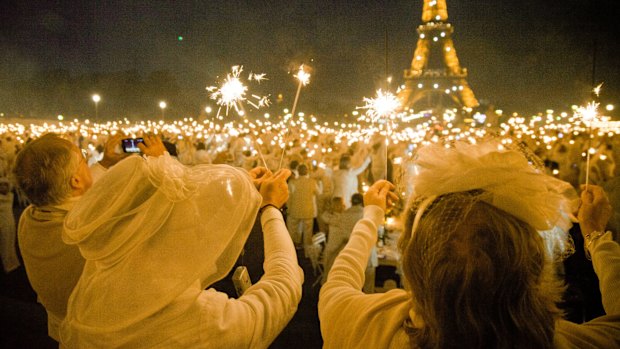 Diner en Blanc in Paris, 2013.