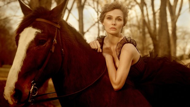 There's a horse, it must be country - Clare Bowen of the TV series <i>Nashville</i> is taking the screen to the stage.