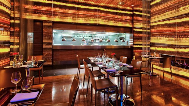 Sofitel Auckland Viaduct Harbour: Lava Dining.

