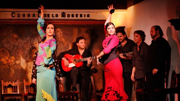 Dancers at a flamenco restaurant, Corral de la Maoreira.
