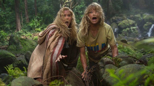 Amy Schumer and Goldie Hawn in Snatched. 