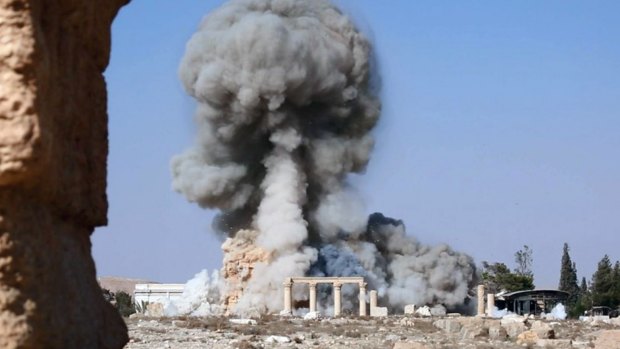 Islamic State has released pictures purporting to show  the destruction of the 2000-year-old Temple of Baalshamin in Syria's ancient city of Palmyra. 