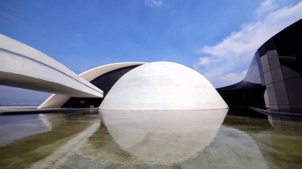 Oscar Niemeyer foundation Building