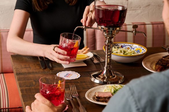 You can order negroni fountains for the table by pressing a special buzzer.