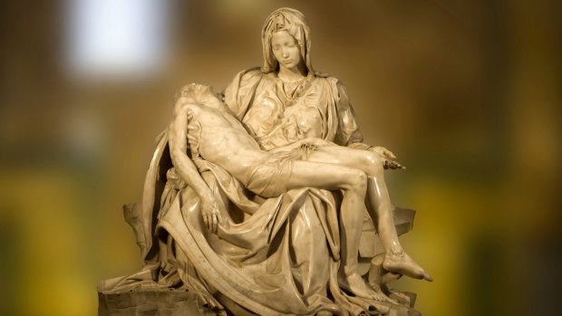 President Duterte said  the media had tried to portray the picture of Jennilyn Olayres and her husband as being like Michelangelo's Pieta.