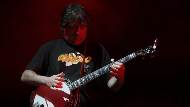 Bela Fleck plays with The Flecktones in Byron Bay in 2006.